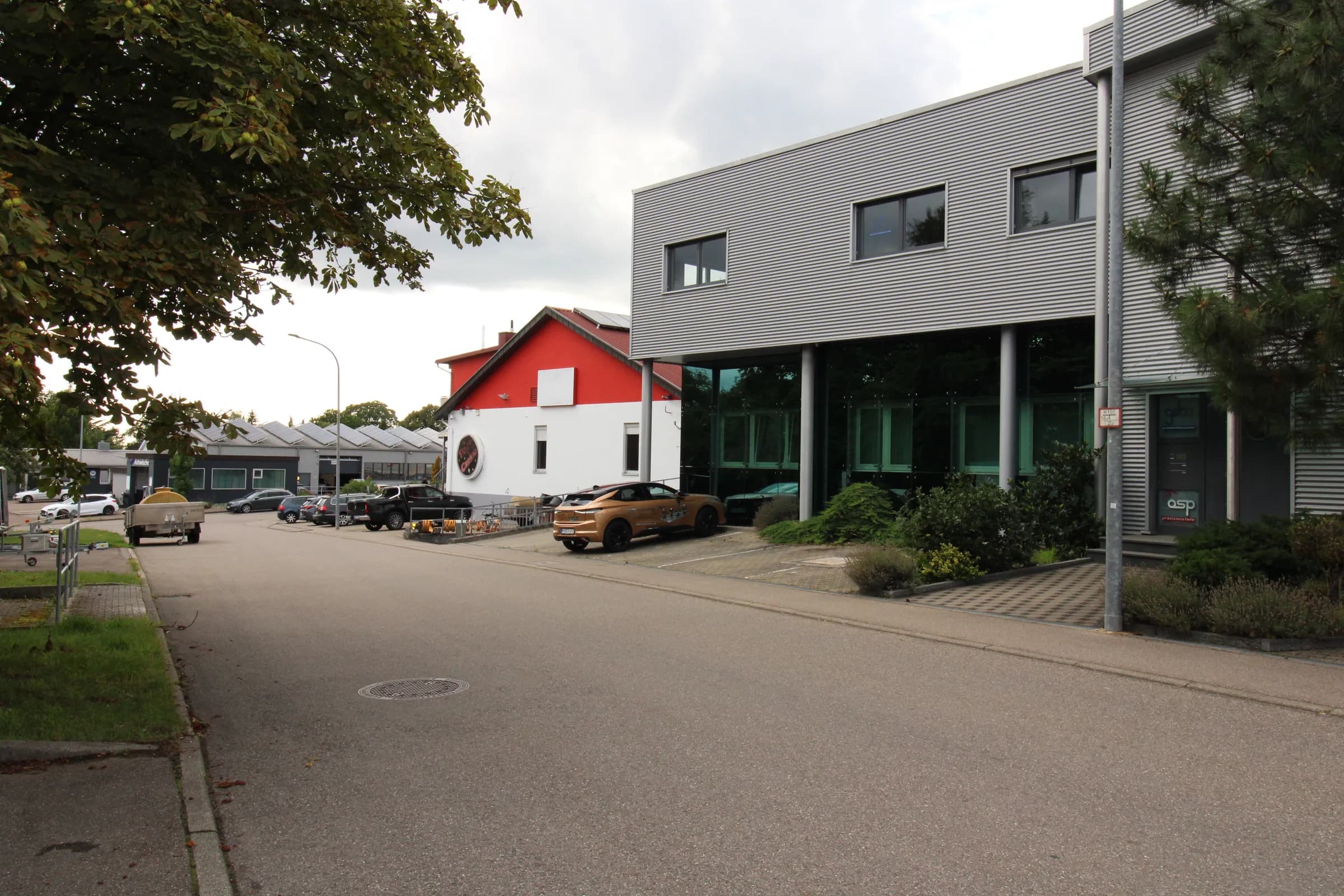 Halle 1 - 1.370 m² in Neckarwestheim