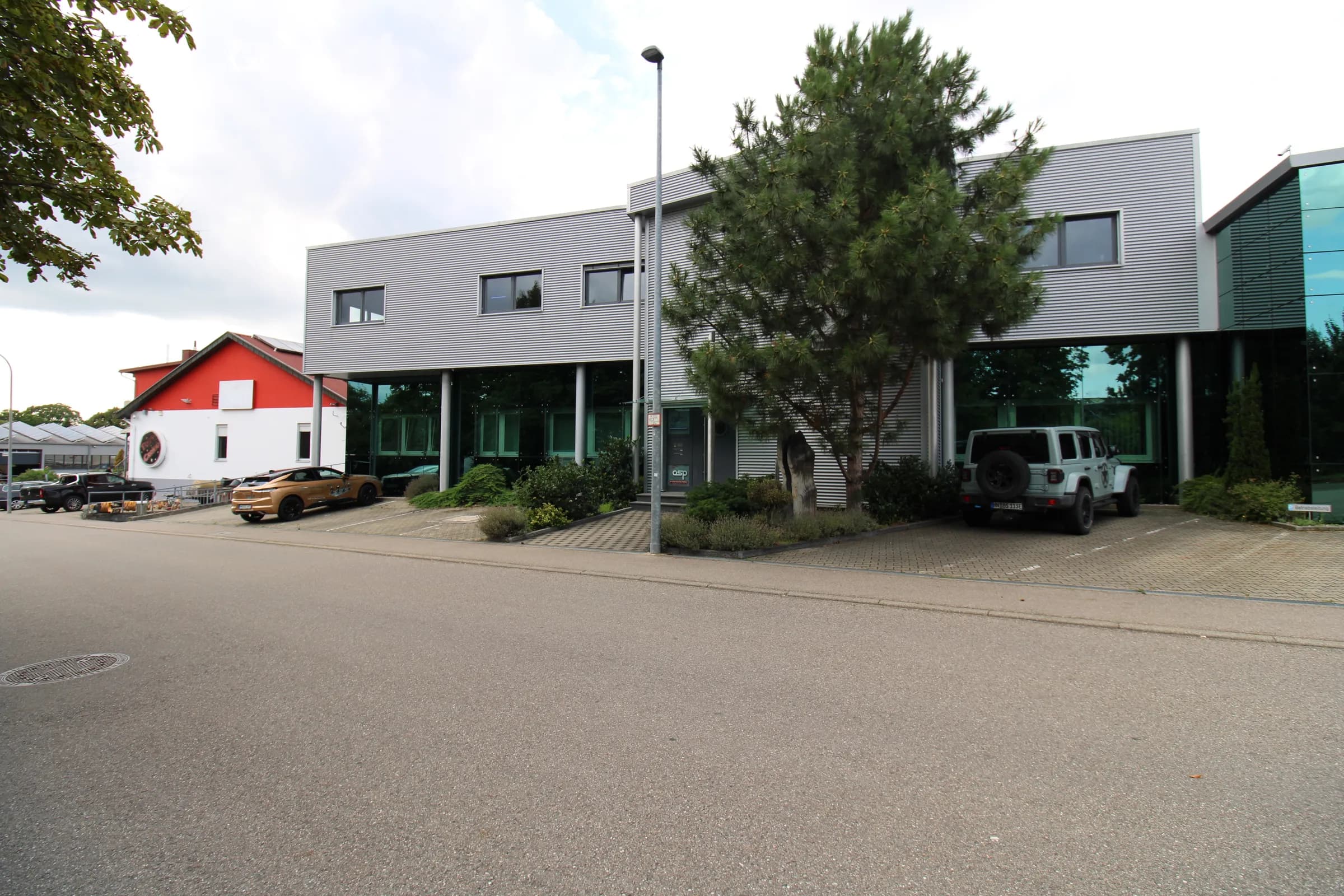 Halle 1 - 1.370 m² in Neckarwestheim