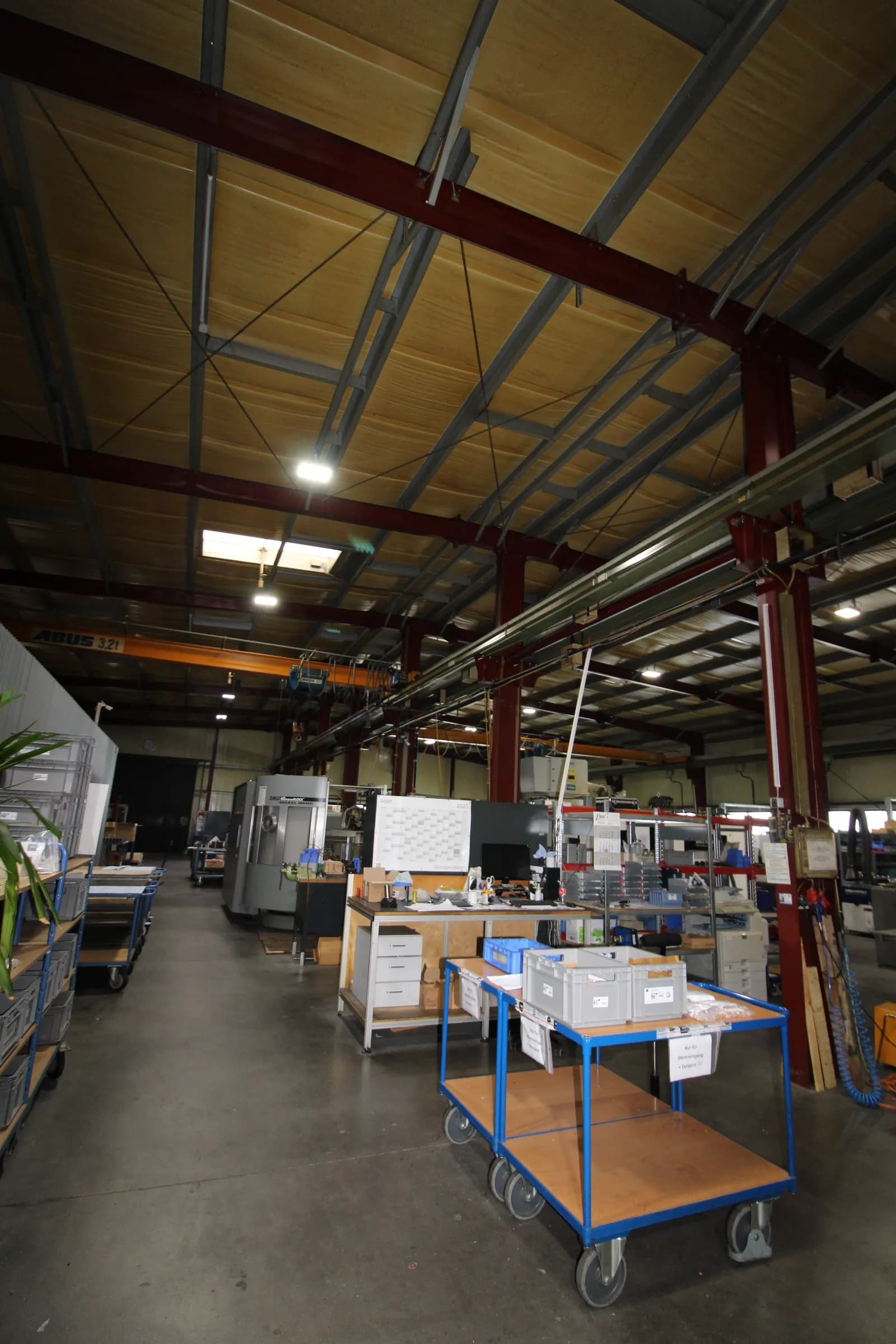 Halle 2 - 1430 m² in Neckarwestheim