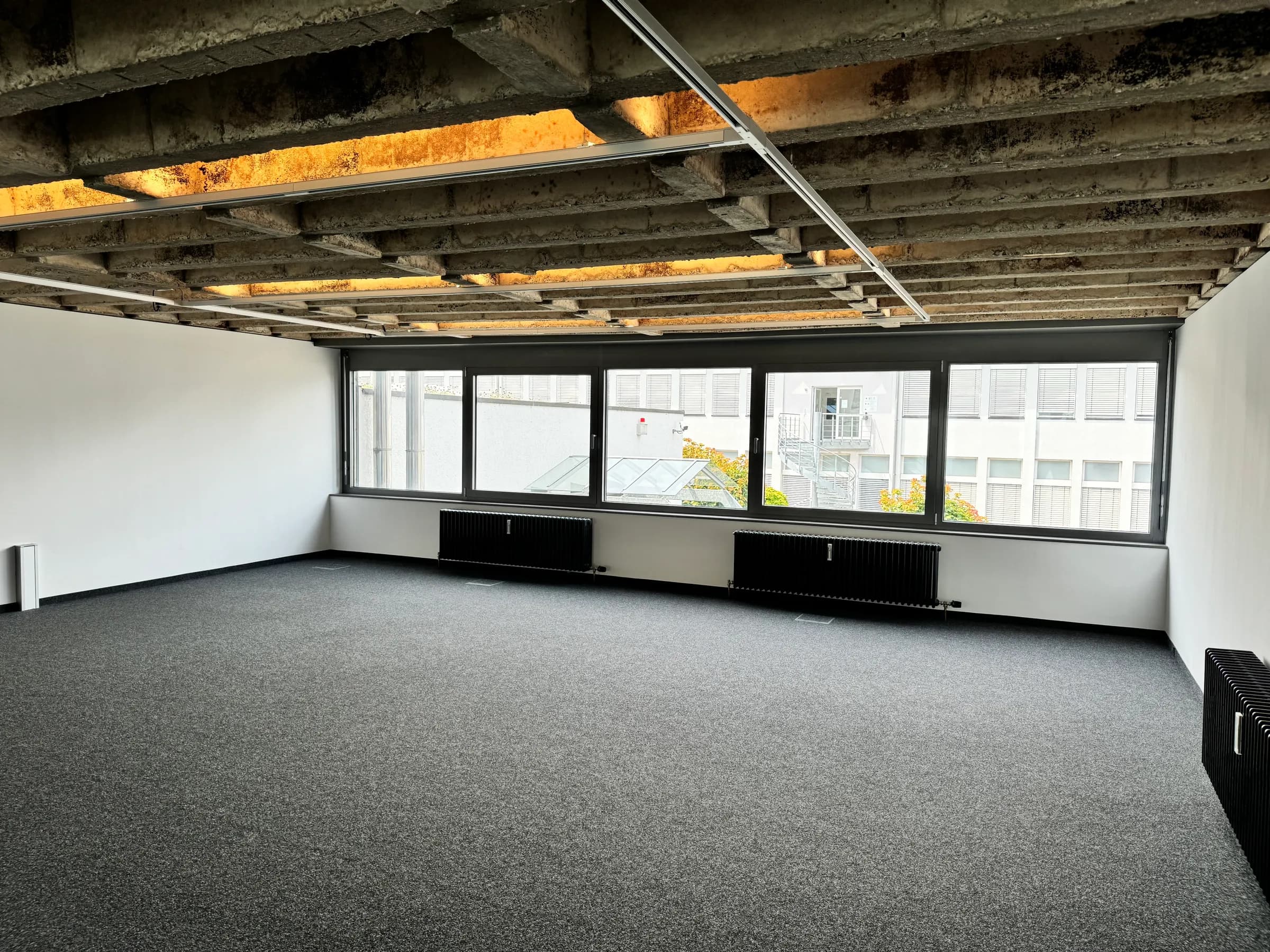 Atelier- Büroflächen ca. 245 m² im Loft -Stil, modern ausgestattet! in Flein