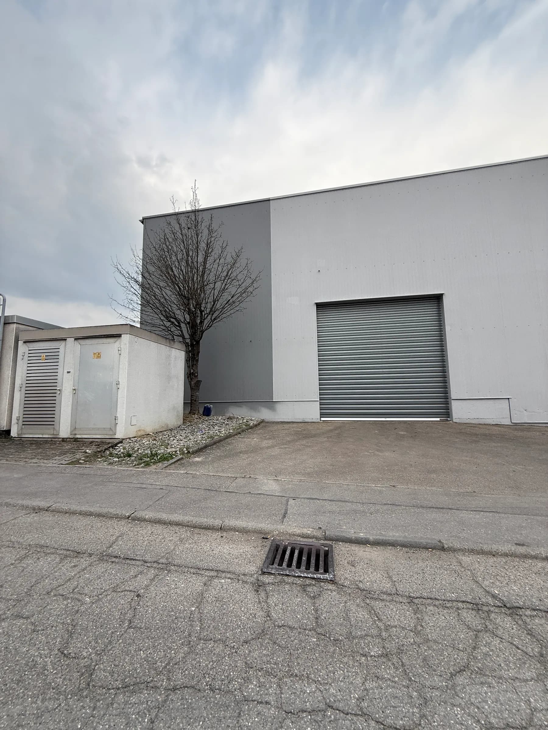 Moderne Logistikfläche mit flexibler Andienung und Büroanteil! in Ilsfeld